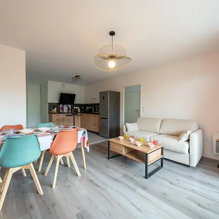 Centre-ville, Balcon - 4 Pers. - Fr-1-319-643